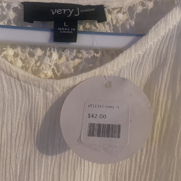 Top - Picture 3 of 3